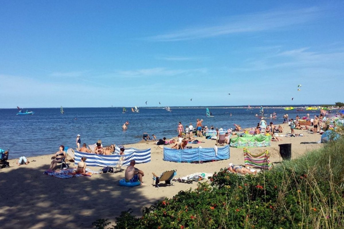 Polska na wakacyjnym topie, przyciąga turystów z kolejnego kraju. Bałtyk jest dla nich jak Riwiera Turecka