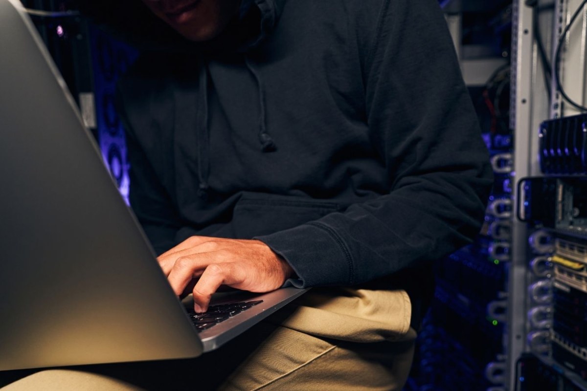 Pułapki AI w biznesie: Jak algorytmy faworyzują własne ekosystemy kosztem niezależnych firm