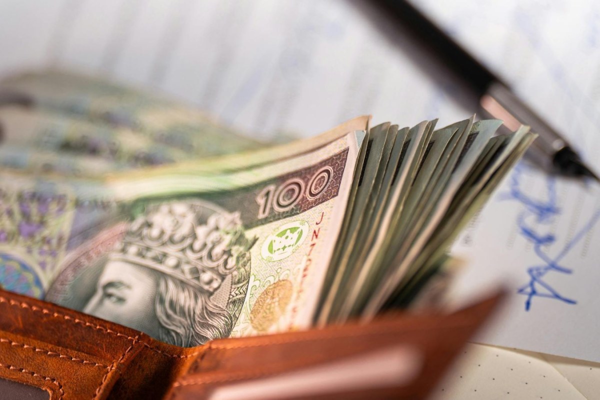 Oszustwa na seniorów w Polsce a bezpieczeństwo finansowe kierowców i firm transportowych