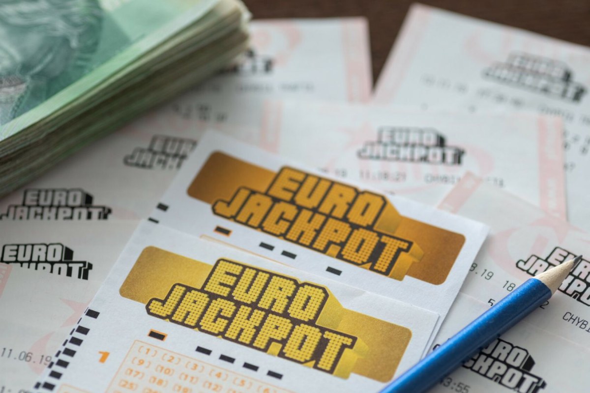 Kosmiczna wygrana w Eurojackpot. Na konto Polaka wpłynie pokaźna suma