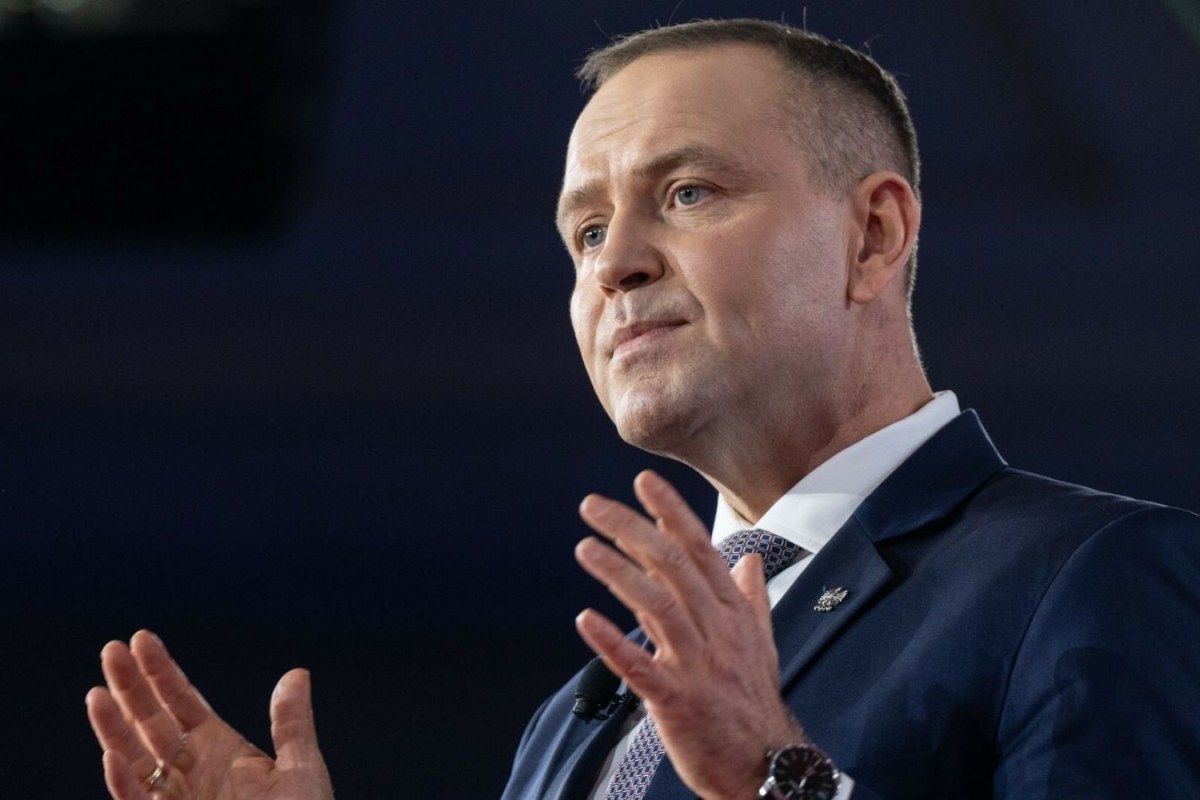 Nowe uprawnienia PIP dla branży transportowej: Prezydent podpisał ustawę, ale zaskarżył ją do TK